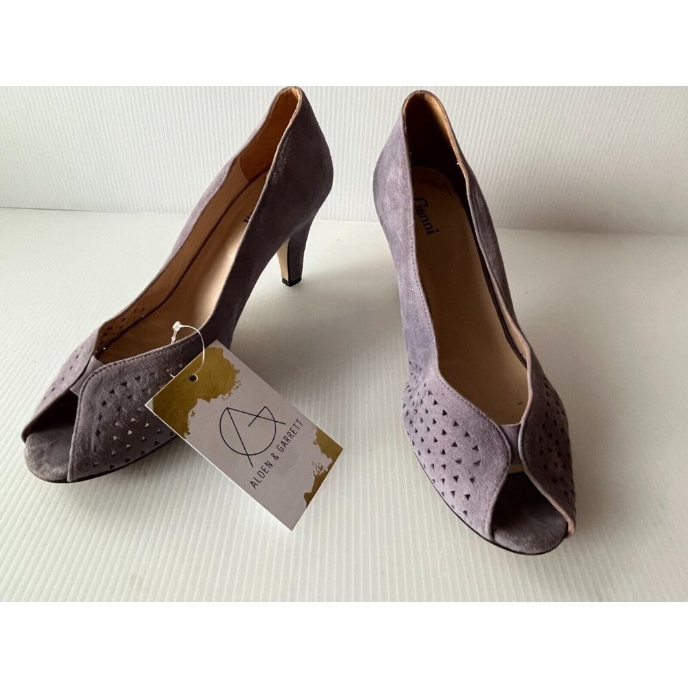 Ganni Purple Suede Heels w/ Laser Cutout, Size 8 (US) 38 (EUR)